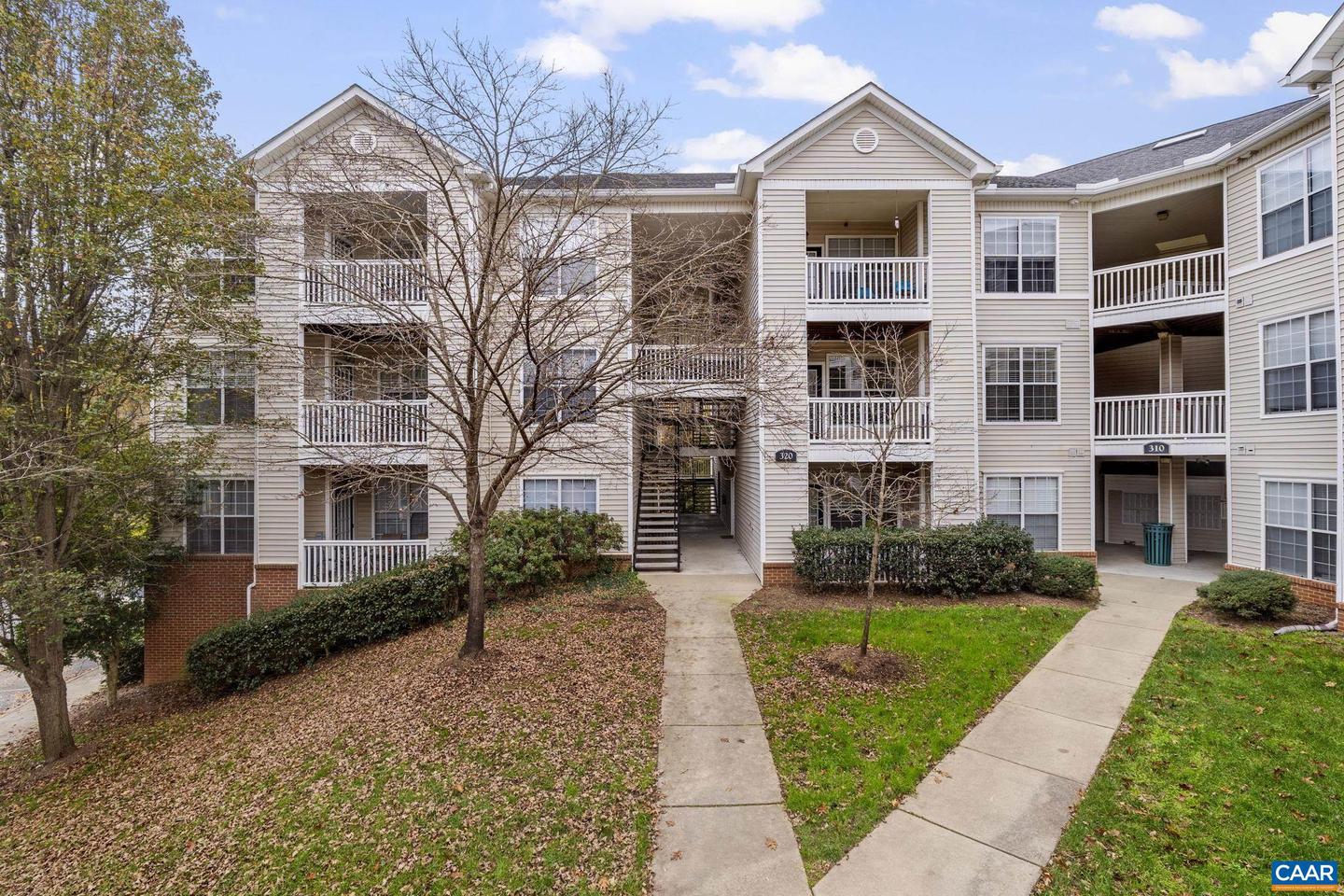 320 RIVERBEND DR #3C, CHARLOTTESVILLE, Virginia 22911, 1 Bedroom Bedrooms, ,1 BathroomBathrooms,Residential,For sale,320 RIVERBEND DR #3C,659197 MLS # 659197