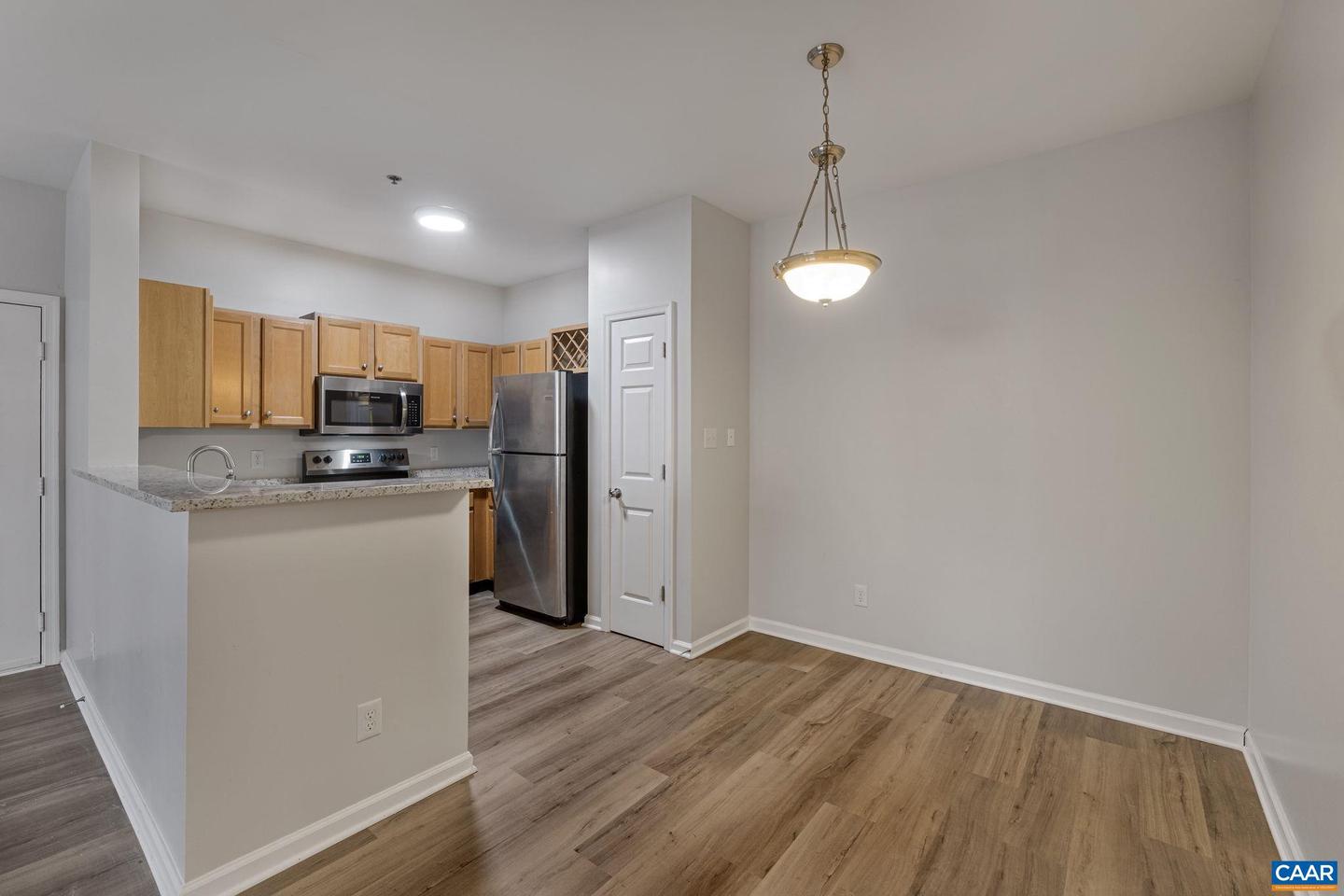 320 RIVERBEND DR #3C, CHARLOTTESVILLE, Virginia 22911, 1 Bedroom Bedrooms, ,1 BathroomBathrooms,Residential,For sale,320 RIVERBEND DR #3C,659197 MLS # 659197