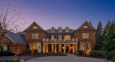 1064 SILENT RIDGE CT, MCLEAN, Virginia 22102, 6 Bedrooms Bedrooms, ,7 BathroomsBathrooms,Residential,For sale,1064 SILENT RIDGE CT,VAFX2208594 MLS # VAFX2208594