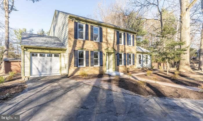 10808 HUNT CLUB RD, RESTON, Virginia 20190, 4 Bedrooms Bedrooms, ,4 BathroomsBathrooms,Residential,For sale,10808 HUNT CLUB RD,VAFX2212066 MLS # VAFX2212066