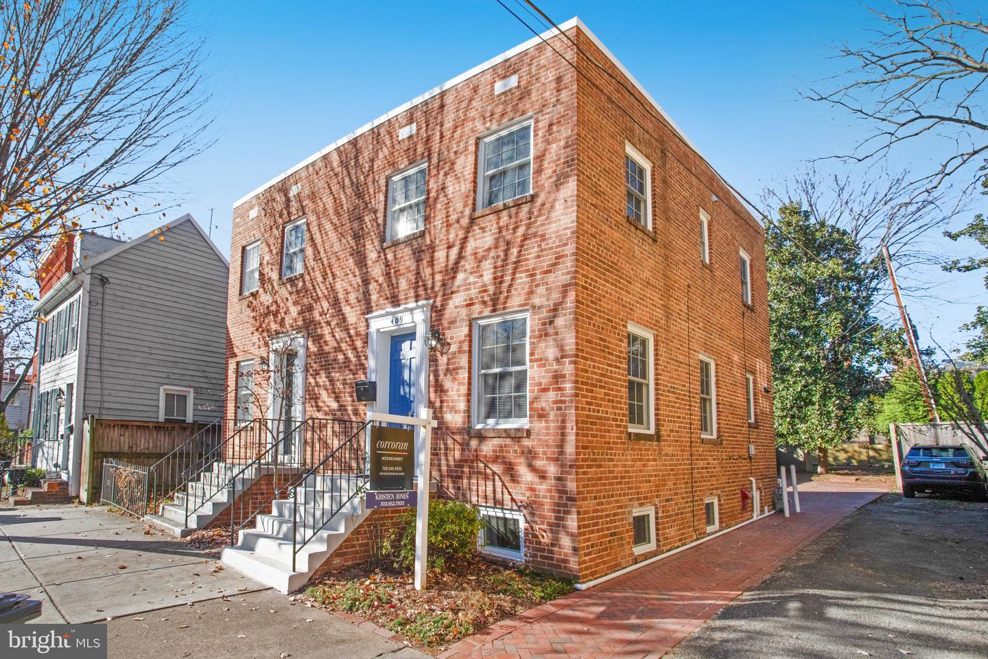 409 S ROYAL ST S, ALEXANDRIA, Virginia 22314, 2 Bedrooms Bedrooms, ,2 BathroomsBathrooms,Residential,For sale,409 S ROYAL ST S,VAAX2039862 MLS # VAAX2039862