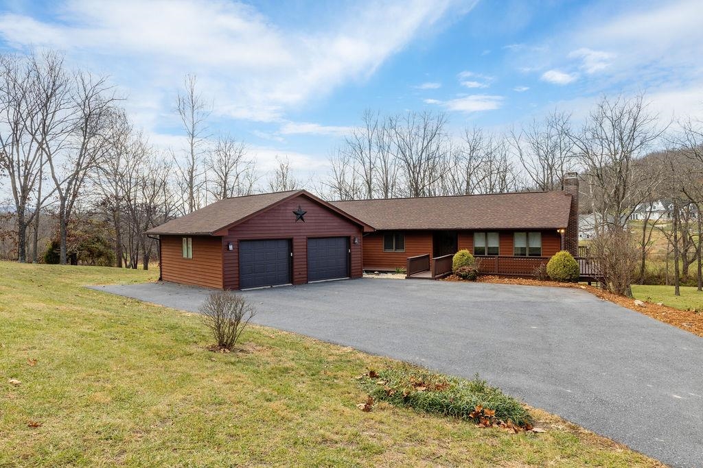 315 LADD RD, FISHERSVILLE, Virginia 22939, 4 Bedrooms Bedrooms, ,3 BathroomsBathrooms,Residential,315 LADD RD,659255 MLS # 659255