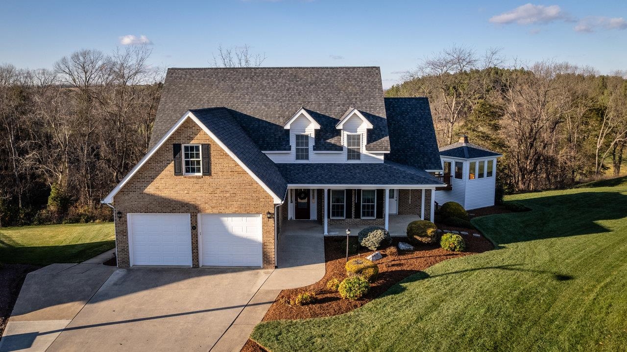 1 TEE CT, NEW MARKET, Virginia 22844, 5 Bedrooms Bedrooms, ,4 BathroomsBathrooms,Residential,1 TEE CT,659246 MLS # 659246