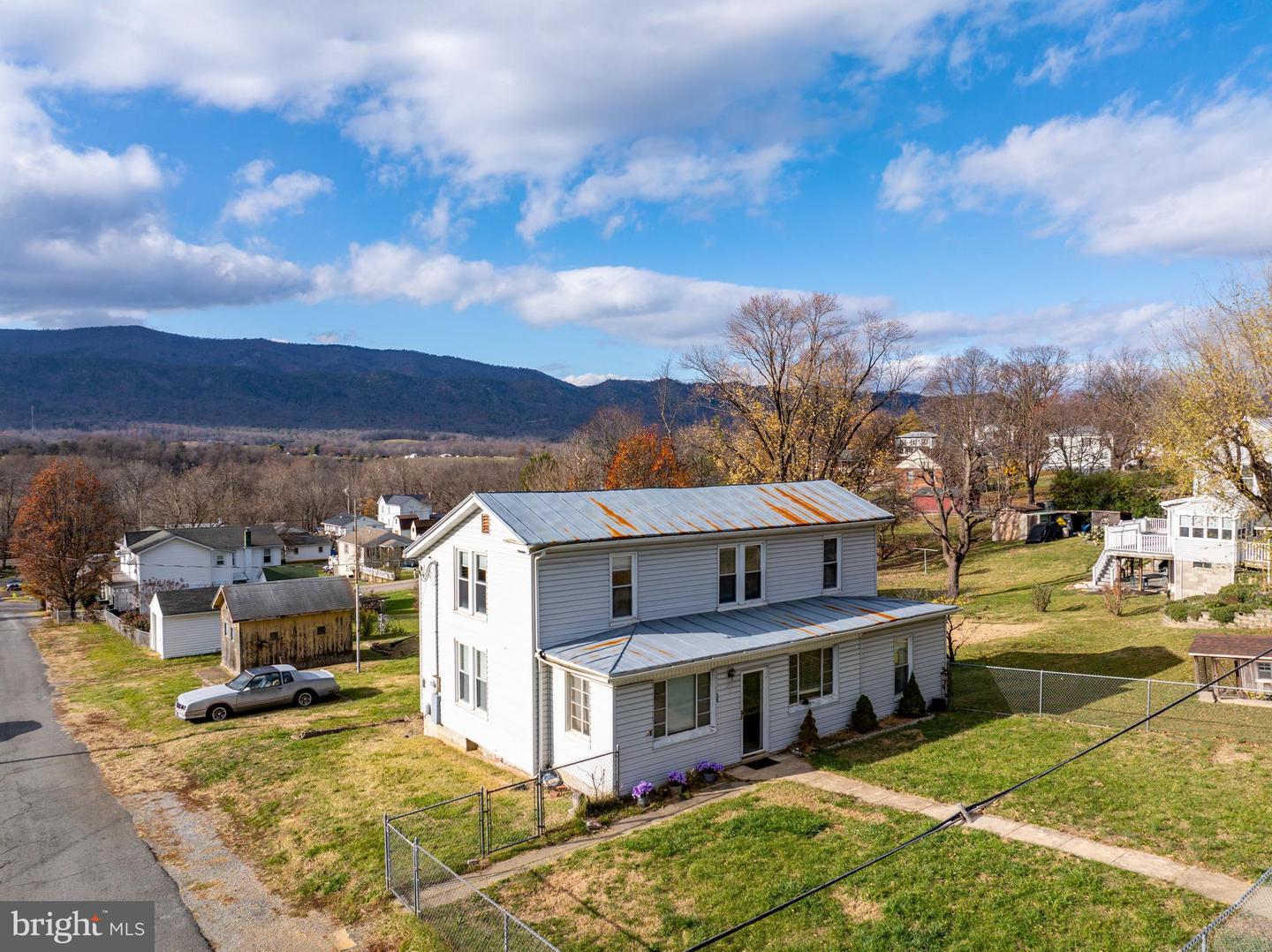 301 N 3RD ST, SHENANDOAH, Virginia 22849, 3 Bedrooms Bedrooms, ,1 BathroomBathrooms,Residential,For sale,301 N 3RD ST,VAPA2004254 MLS # VAPA2004254