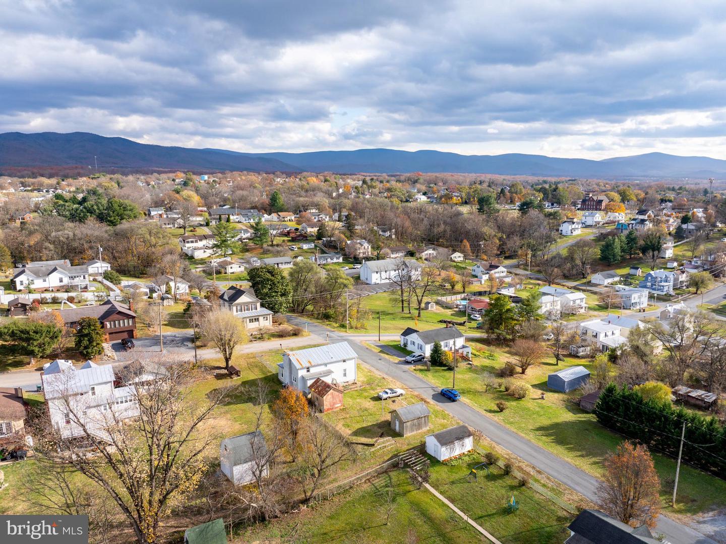 301 N 3RD ST, SHENANDOAH, Virginia 22849, 3 Bedrooms Bedrooms, ,1 BathroomBathrooms,Residential,For sale,301 N 3RD ST,VAPA2004254 MLS # VAPA2004254