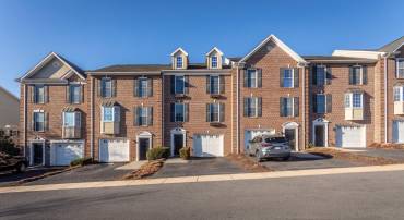 1979 BUTTONWOOD CT, HARRISONBURG, Virginia 22802, 3 Bedrooms Bedrooms, ,3 BathroomsBathrooms,Residential,For sale,1979 BUTTONWOOD CT,VAHC2000350 MLS # VAHC2000350