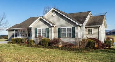 11 EARLY VISTA LN, STAUNTON, Virginia 22401, 3 Bedrooms Bedrooms, ,2 BathroomsBathrooms,Residential,11 EARLY VISTA LN,659275 MLS # 659275