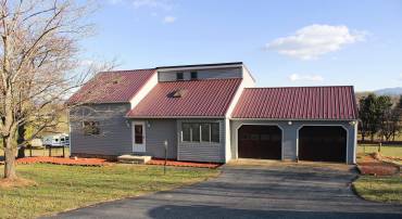 634 AUGUSTA FARMS RD, WAYNESBORO, Virginia 22980, 3 Bedrooms Bedrooms, ,3 BathroomsBathrooms,Residential,634 AUGUSTA FARMS RD,659285 MLS # 659285