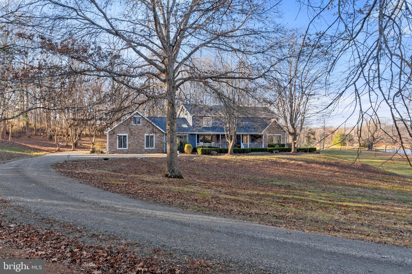 5224 DIXONS MILL RD, MARSHALL, Virginia 20115, 5 Bedrooms Bedrooms, ,5 BathroomsBathrooms,Residential,For sale,5224 DIXONS MILL RD,VAFQ2014848 MLS # VAFQ2014848