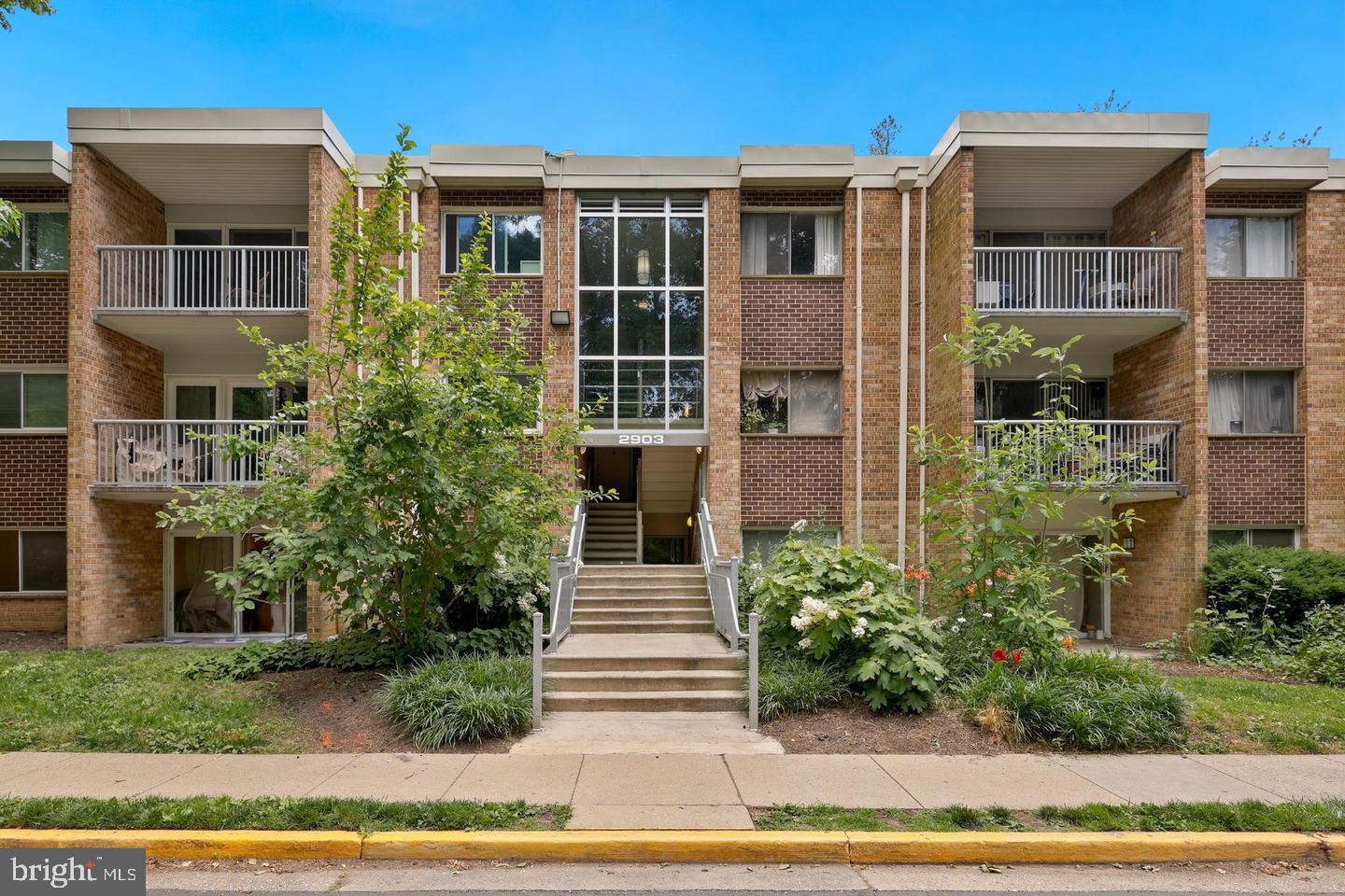 2901 CHARING CROSS RD #12/8, FALLS CHURCH, Virginia 22042, 1 Bedroom Bedrooms, ,1 BathroomBathrooms,Residential,For sale,2901 CHARING CROSS RD #12/8,VAFX2213808 MLS # VAFX2213808