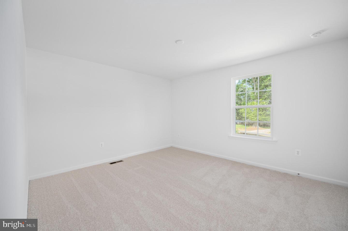 623 PLAINVIEW DR, FREDERICKSBURG, Virginia 22405, 4 Bedrooms Bedrooms, ,3 BathroomsBathrooms,Residential,For sale,623 PLAINVIEW DR,VAST2034672 MLS # VAST2034672