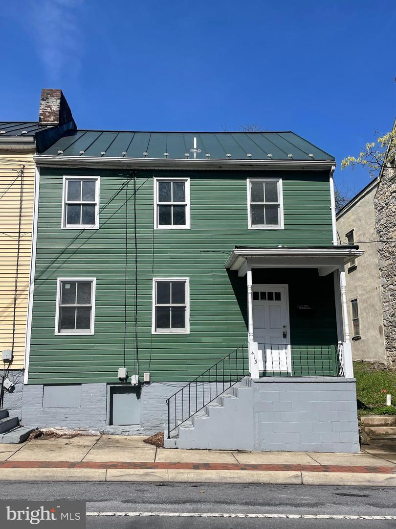 413 S BRADDOCK ST, WINCHESTER, Virginia 22601, 2 Bedrooms Bedrooms, ,1 BathroomBathrooms,Residential,For sale,413 S BRADDOCK ST,VAWI2005434 MLS # VAWI2005434