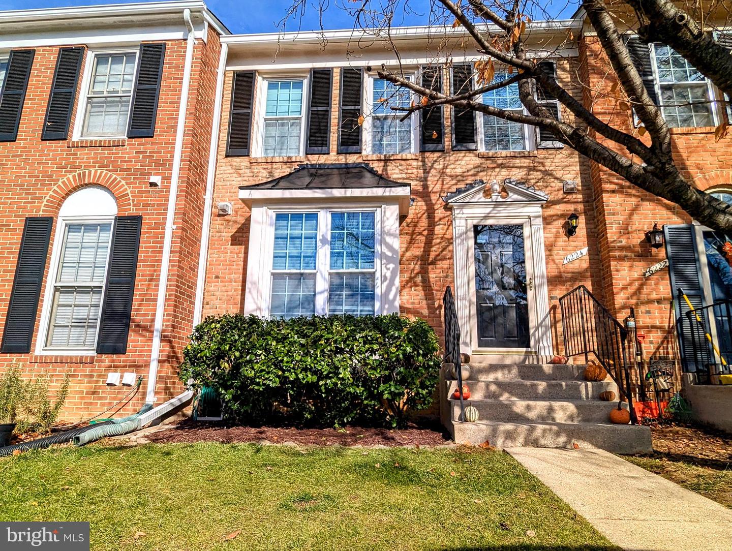 6224 WALKERS CROFT WAY, ALEXANDRIA, Virginia 22315, 2 Bedrooms Bedrooms, ,3 BathroomsBathrooms,Residential,For sale,6224 WALKERS CROFT WAY,VAFX2213202 MLS # VAFX2213202