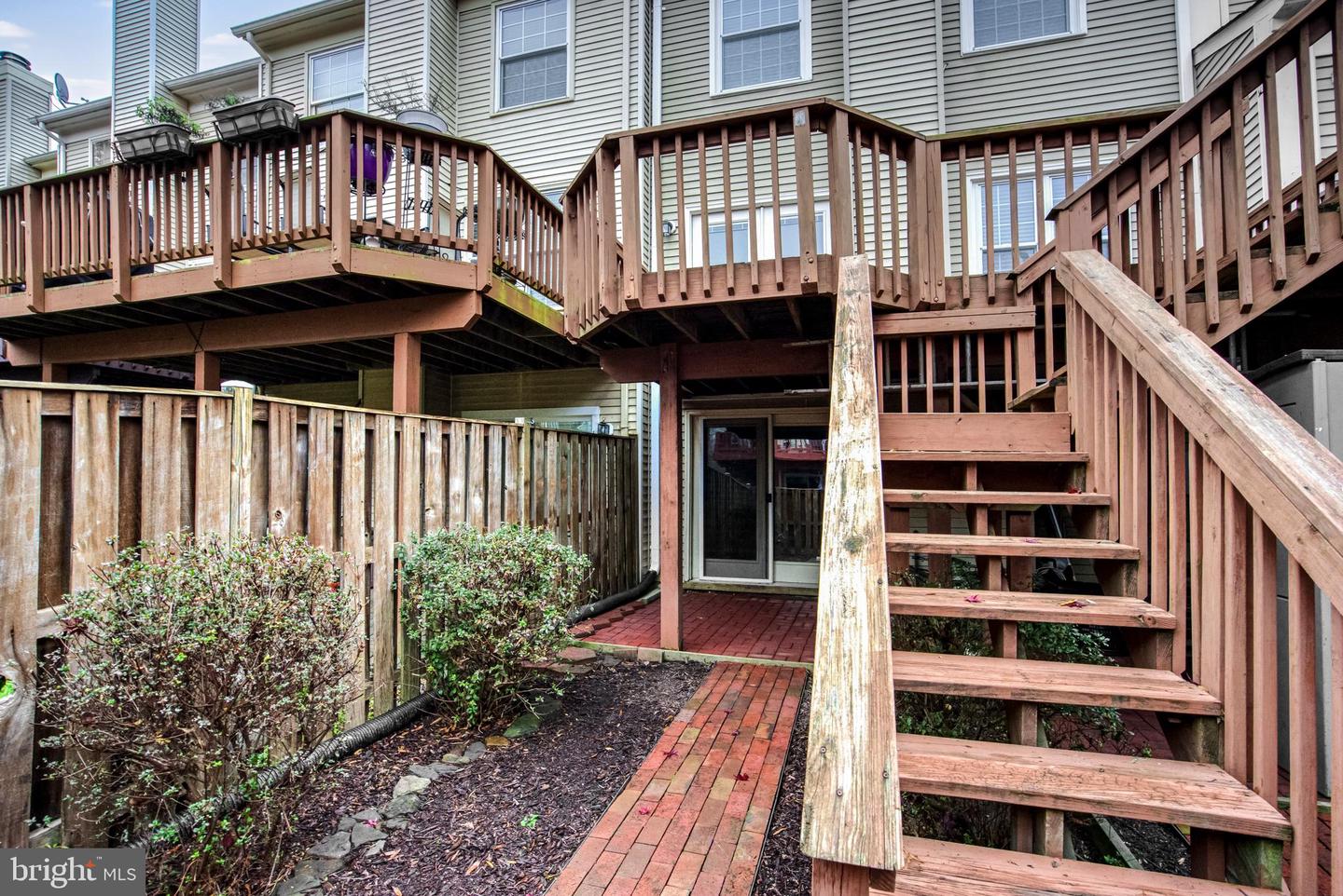 6224 WALKERS CROFT WAY, ALEXANDRIA, Virginia 22315, 2 Bedrooms Bedrooms, ,3 BathroomsBathrooms,Residential,For sale,6224 WALKERS CROFT WAY,VAFX2213202 MLS # VAFX2213202