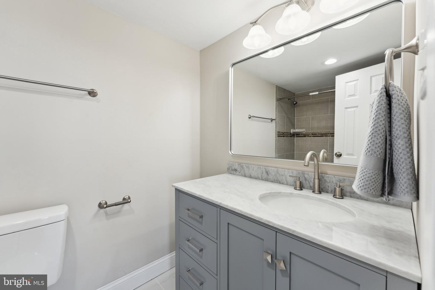 301 N BEAUREGARD ST #213, ALEXANDRIA, Virginia 22312, 2 Bedrooms Bedrooms, ,2 BathroomsBathrooms,Residential,For sale,301 N BEAUREGARD ST #213,VAAX2040074 MLS # VAAX2040074