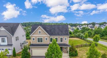 18152 RIDGEWOOD PL, ROUND HILL, Virginia 20141, 4 Bedrooms Bedrooms, ,4 BathroomsBathrooms,Residential,For sale,18152 RIDGEWOOD PL,VALO2082116 MLS # VALO2082116