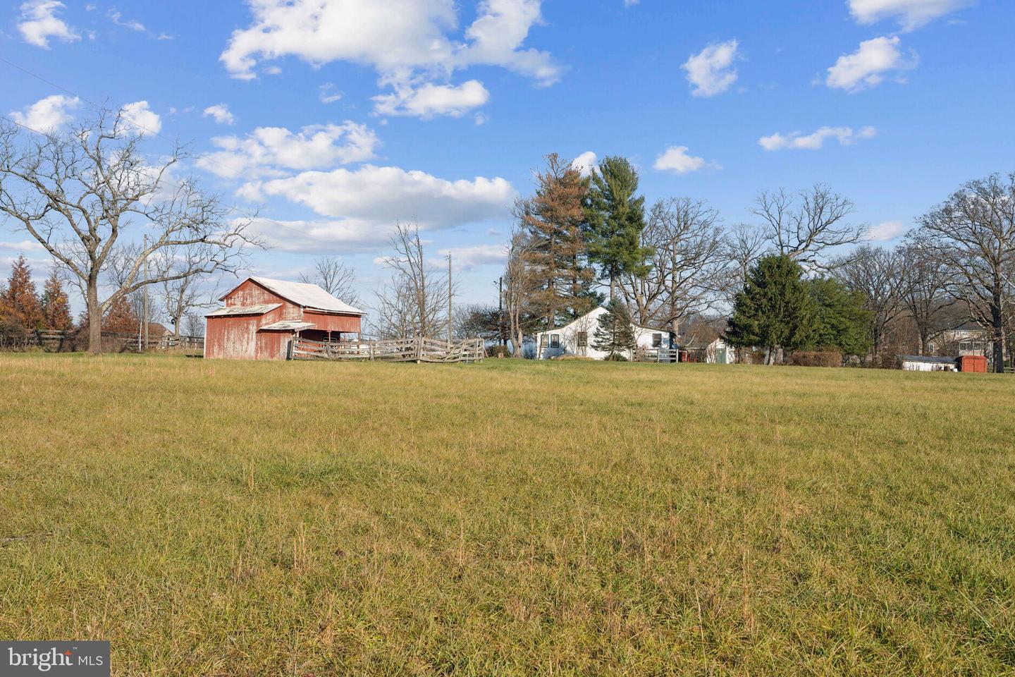 42483 SPINKS FERRY RD, LEESBURG, Virginia 20176, 4 Bedrooms Bedrooms, ,1 BathroomBathrooms,Residential,For sale,42483 SPINKS FERRY RD,VALO2082242 MLS # VALO2082242