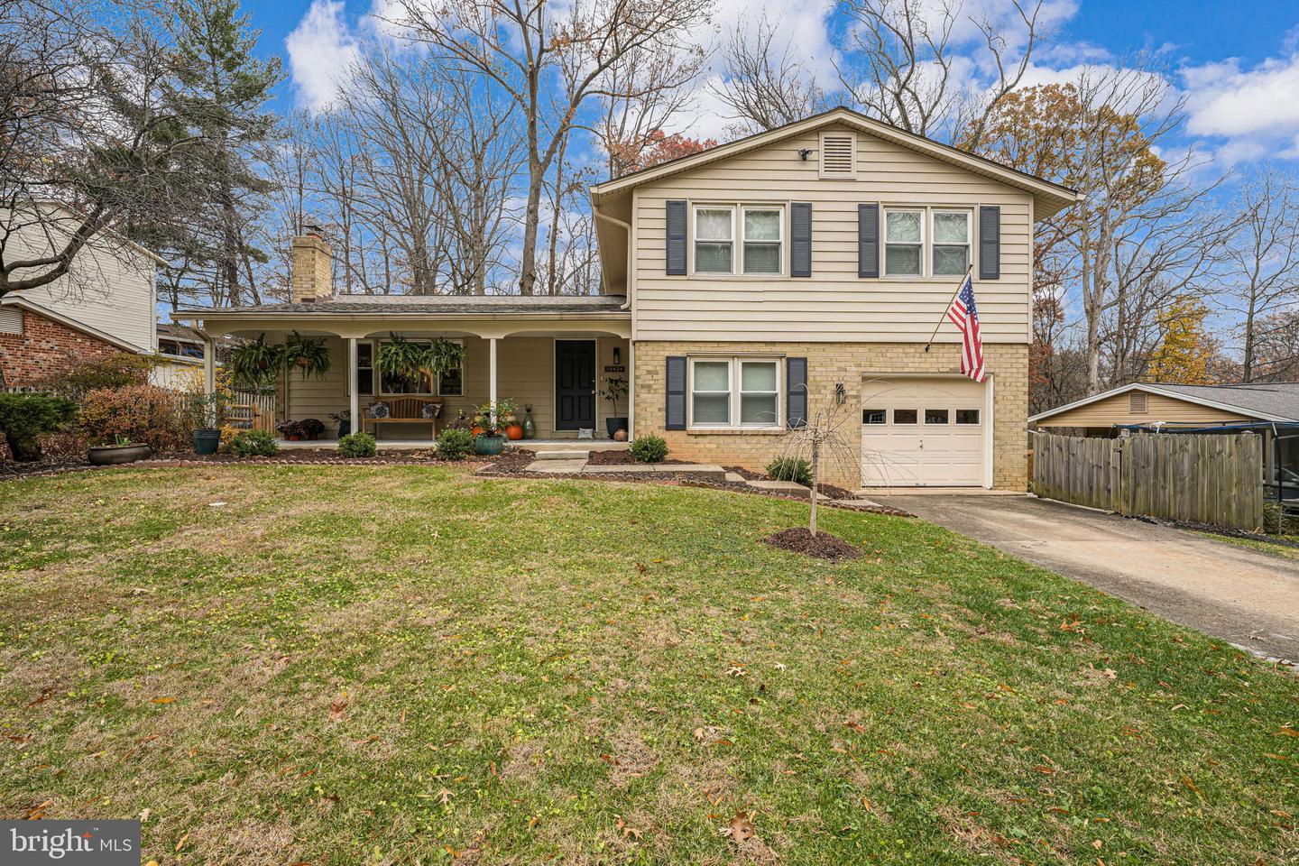 10424 COLLINGHAM DR, FAIRFAX, Virginia 22032, 5 Bedrooms Bedrooms, ,3 BathroomsBathrooms,Residential,For sale,10424 COLLINGHAM DR,VAFX2212350 MLS # VAFX2212350