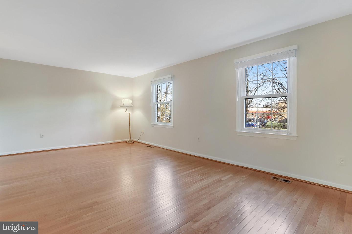 4747 IRVIN SQ, ALEXANDRIA, Virginia 22312, 3 Bedrooms Bedrooms, ,2 BathroomsBathrooms,Residential,For sale,4747 IRVIN SQ,VAFX2213810 MLS # VAFX2213810