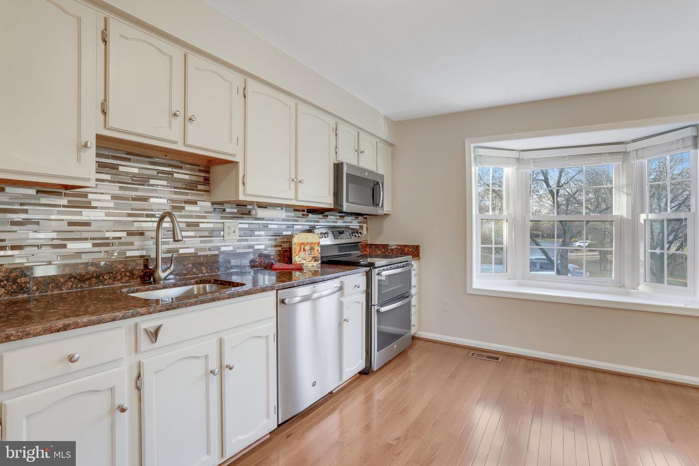 4747 IRVIN SQ, ALEXANDRIA, Virginia 22312, 3 Bedrooms Bedrooms, ,2 BathroomsBathrooms,Residential,For sale,4747 IRVIN SQ,VAFX2213810 MLS # VAFX2213810