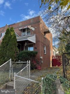 1960 FENDALL ST SE, WASHINGTON, District Of Columbia 20020, 3 Bedrooms Bedrooms, 5 Rooms Rooms,1 BathroomBathrooms,Residential,For sale,1960 FENDALL ST SE,DCDC2171280 MLS # DCDC2171280