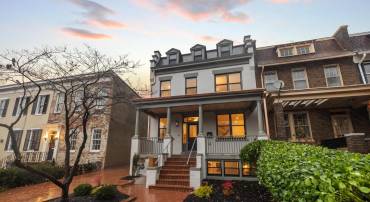 622 MASSACHUSETTS AVE NE, WASHINGTON, District Of Columbia 20002, 4 Bedrooms Bedrooms, ,3 BathroomsBathrooms,Residential,For sale,622 MASSACHUSETTS AVE NE,DCDC2165024 MLS # DCDC2165024