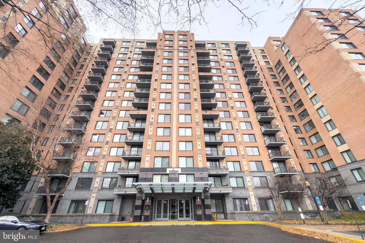 2451 MIDTOWN AVE #1616, ALEXANDRIA, Virginia 22303, 1 Bedroom Bedrooms, ,1 BathroomBathrooms,Residential,For sale,2451 MIDTOWN AVE #1616,VAFX2213818 MLS # VAFX2213818