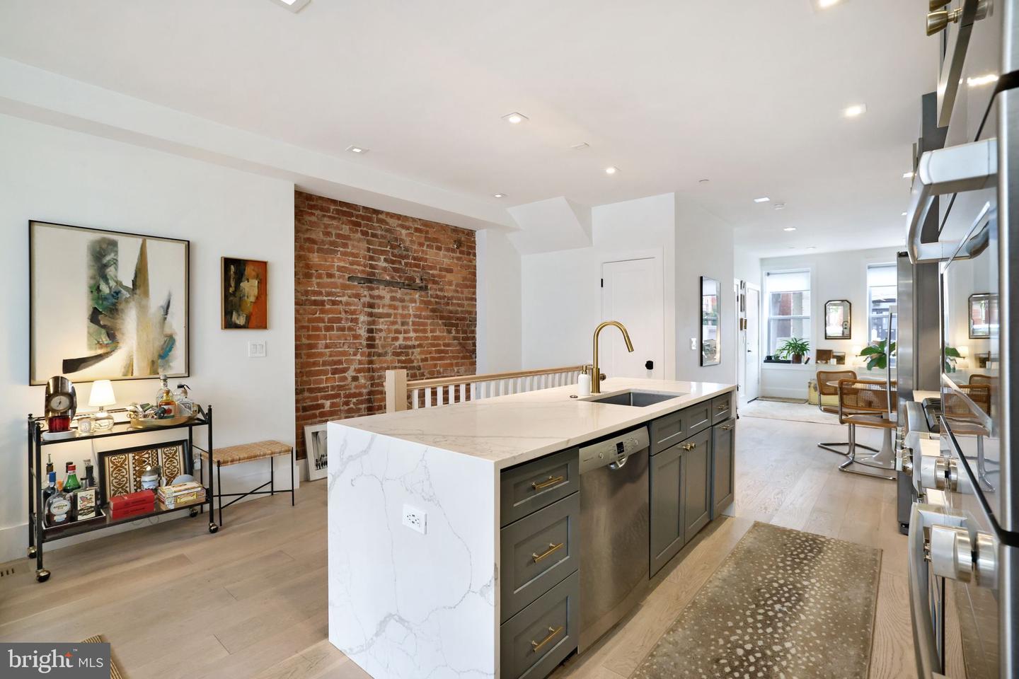 118 THOMAS ST NW #1, WASHINGTON, District Of Columbia 20001, 2 Bedrooms Bedrooms, ,2 BathroomsBathrooms,Residential,For sale,118 THOMAS ST NW #1,DCDC2171638 MLS # DCDC2171638