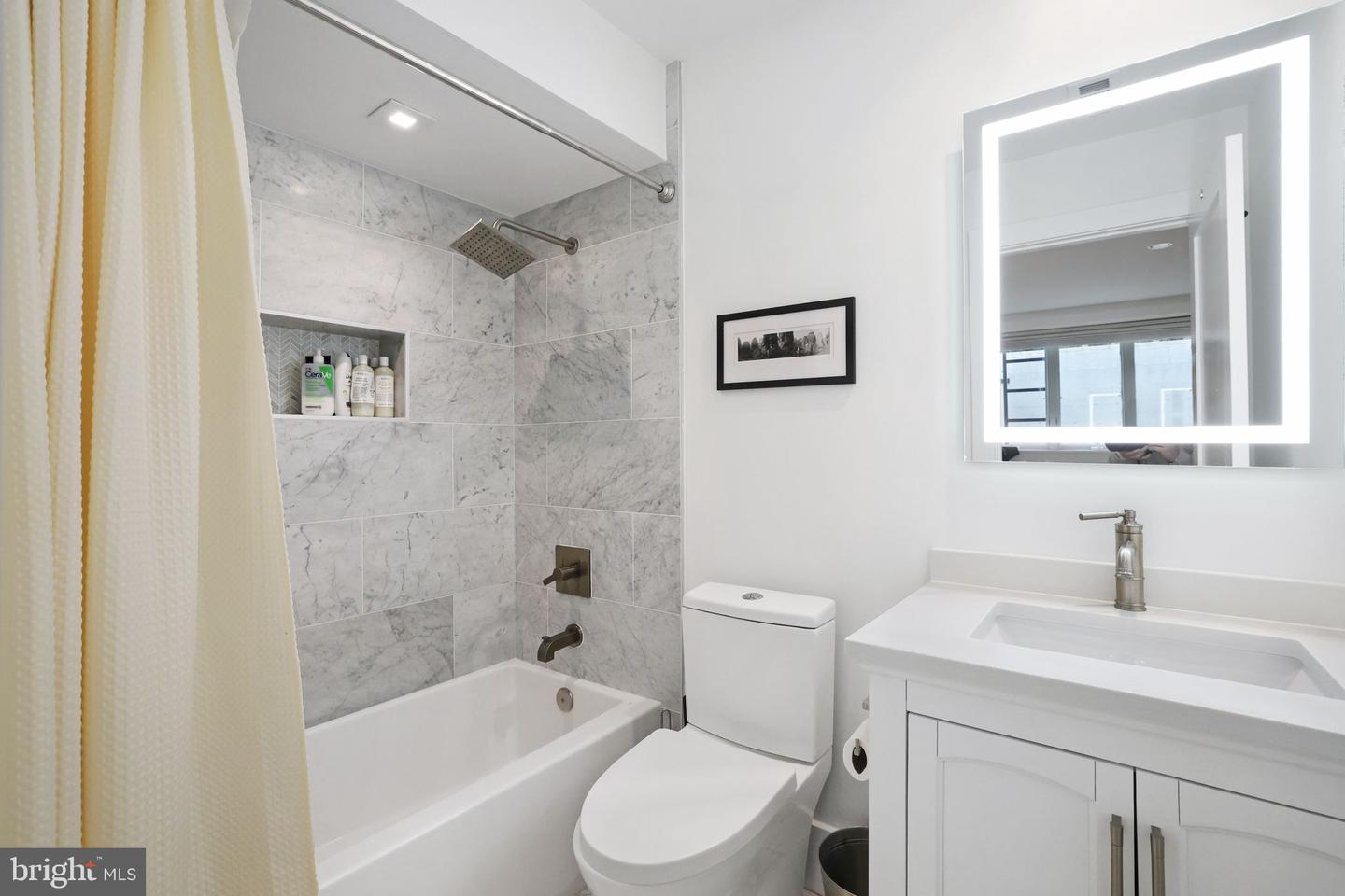 118 THOMAS ST NW #1, WASHINGTON, District Of Columbia 20001, 2 Bedrooms Bedrooms, ,2 BathroomsBathrooms,Residential,For sale,118 THOMAS ST NW #1,DCDC2171638 MLS # DCDC2171638