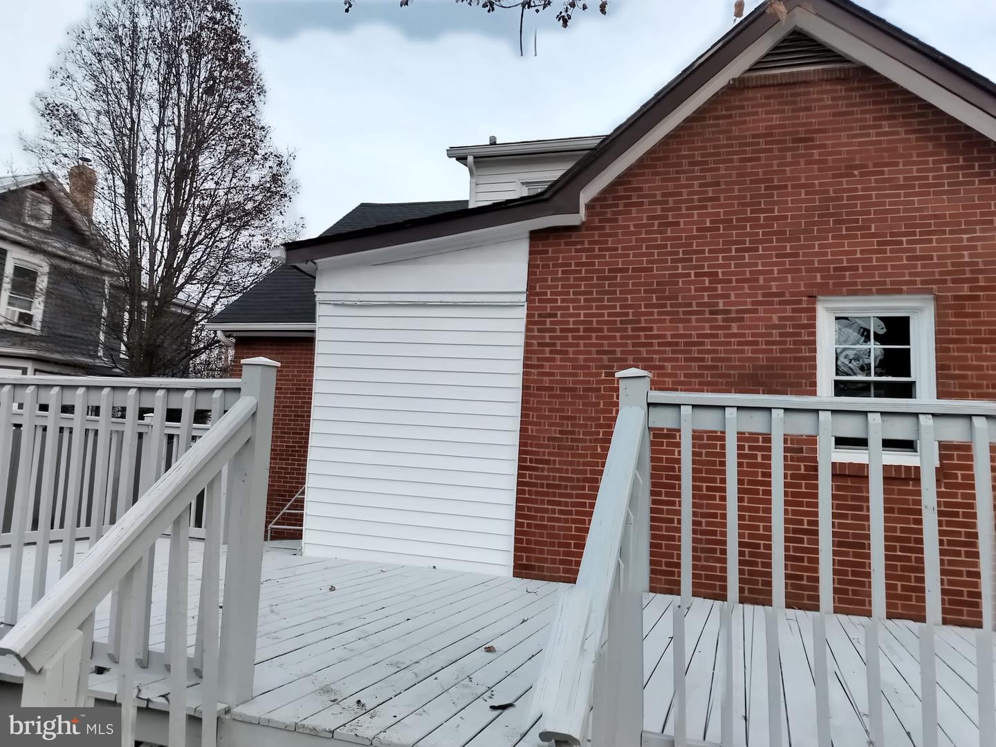 541 VIRGINIA AVE, HARRISONBURG, Virginia 22802, 3 Bedrooms Bedrooms, ,2 BathroomsBathrooms,Residential,For sale,541 VIRGINIA AVE,VAHC2000358 MLS # VAHC2000358