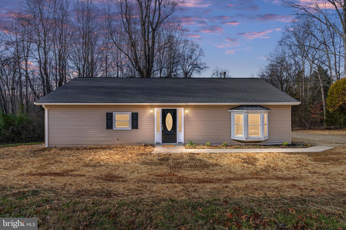 35 GRINNAN LN, FREDERICKSBURG, Virginia 22406, 3 Bedrooms Bedrooms, ,2 BathroomsBathrooms,Residential,For sale,35 GRINNAN LN,VAST2033868 MLS # VAST2033868