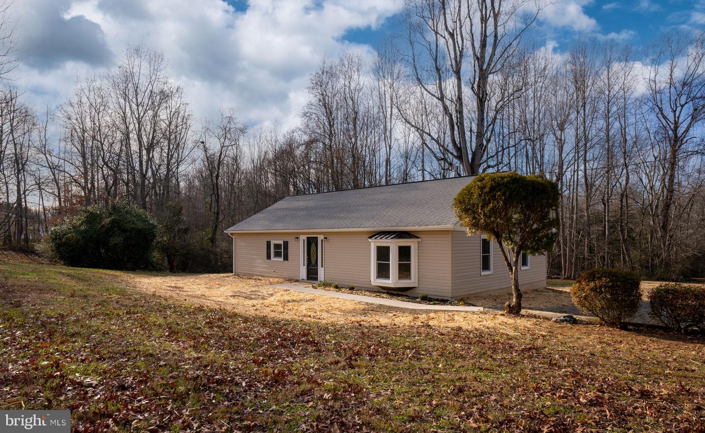 35 GRINNAN LN, FREDERICKSBURG, Virginia 22406, 3 Bedrooms Bedrooms, ,2 BathroomsBathrooms,Residential,For sale,35 GRINNAN LN,VAST2033868 MLS # VAST2033868