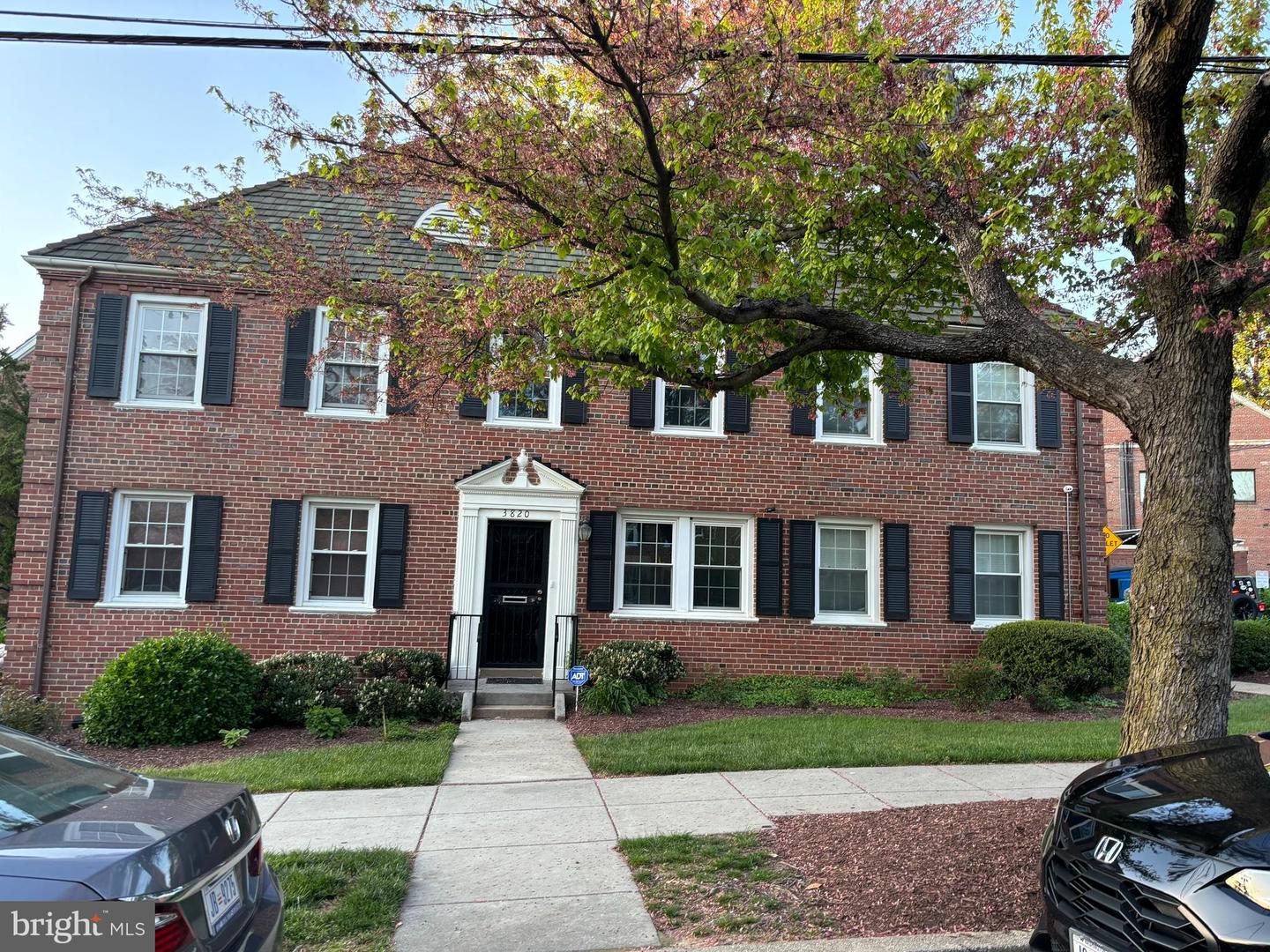 3820 V ST SE #202, WASHINGTON, District Of Columbia 20020, 2 Bedrooms Bedrooms, ,1 BathroomBathrooms,Residential,For sale,3820 V ST SE #202,DCDC2138982 MLS # DCDC2138982