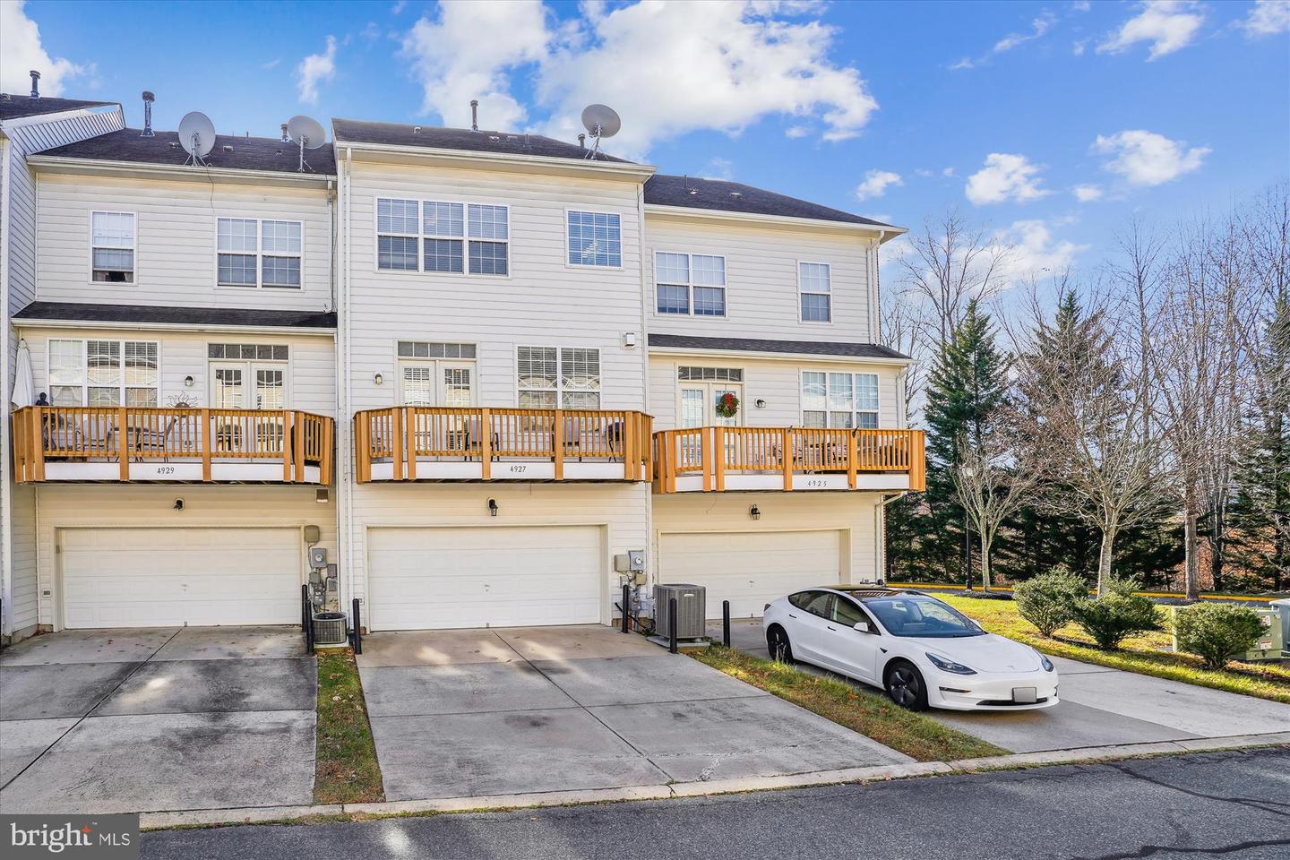 4927 CHASTE TREE PL, WOODBRIDGE, Virginia 22192, 3 Bedrooms Bedrooms, ,2 BathroomsBathrooms,Residential,For sale,4927 CHASTE TREE PL,VAPW2084690 MLS # VAPW2084690