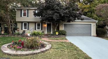 5112 BRADFIELD CT, ANNANDALE, Virginia 22003, 4 Bedrooms Bedrooms, ,3 BathroomsBathrooms,Residential,For sale,5112 BRADFIELD CT,VAFX2206734 MLS # VAFX2206734