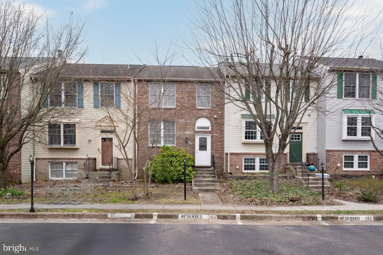 6060 CHICORY PL, ALEXANDRIA, Virginia 22310, 2 Bedrooms Bedrooms, ,3 BathroomsBathrooms,Residential,For sale,6060 CHICORY PL,VAFX2214398 MLS # VAFX2214398