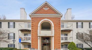 5700 OLDE MILL CT #149, ALEXANDRIA, Virginia 22309, 2 Bedrooms Bedrooms, ,2 BathroomsBathrooms,Residential,For sale,5700 OLDE MILL CT #149,VAFX2213868 MLS # VAFX2213868