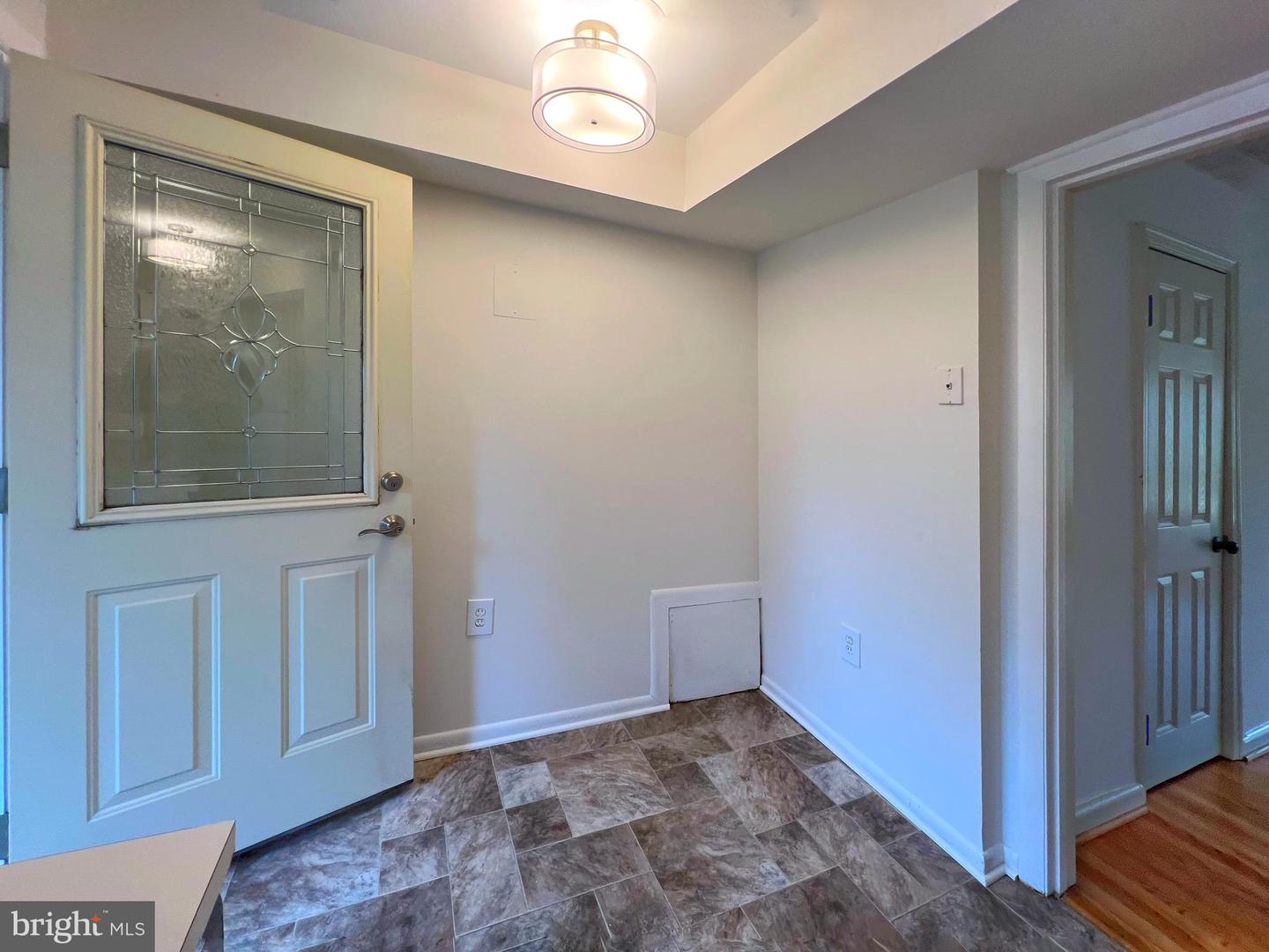 208 S VIRGINIA AVE #76, FALLS CHURCH, Virginia 22046, 2 Bedrooms Bedrooms, ,1 BathroomBathrooms,Residential,For sale,208 S VIRGINIA AVE #76,VAFA2002656 MLS # VAFA2002656