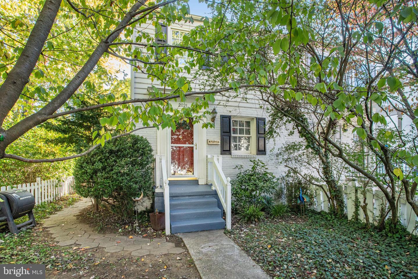 2021 ARLINGTON TER, ALEXANDRIA, Virginia 22303, 2 Bedrooms Bedrooms, ,1 BathroomBathrooms,Residential,For sale,2021 ARLINGTON TER,VAFX2208356 MLS # VAFX2208356