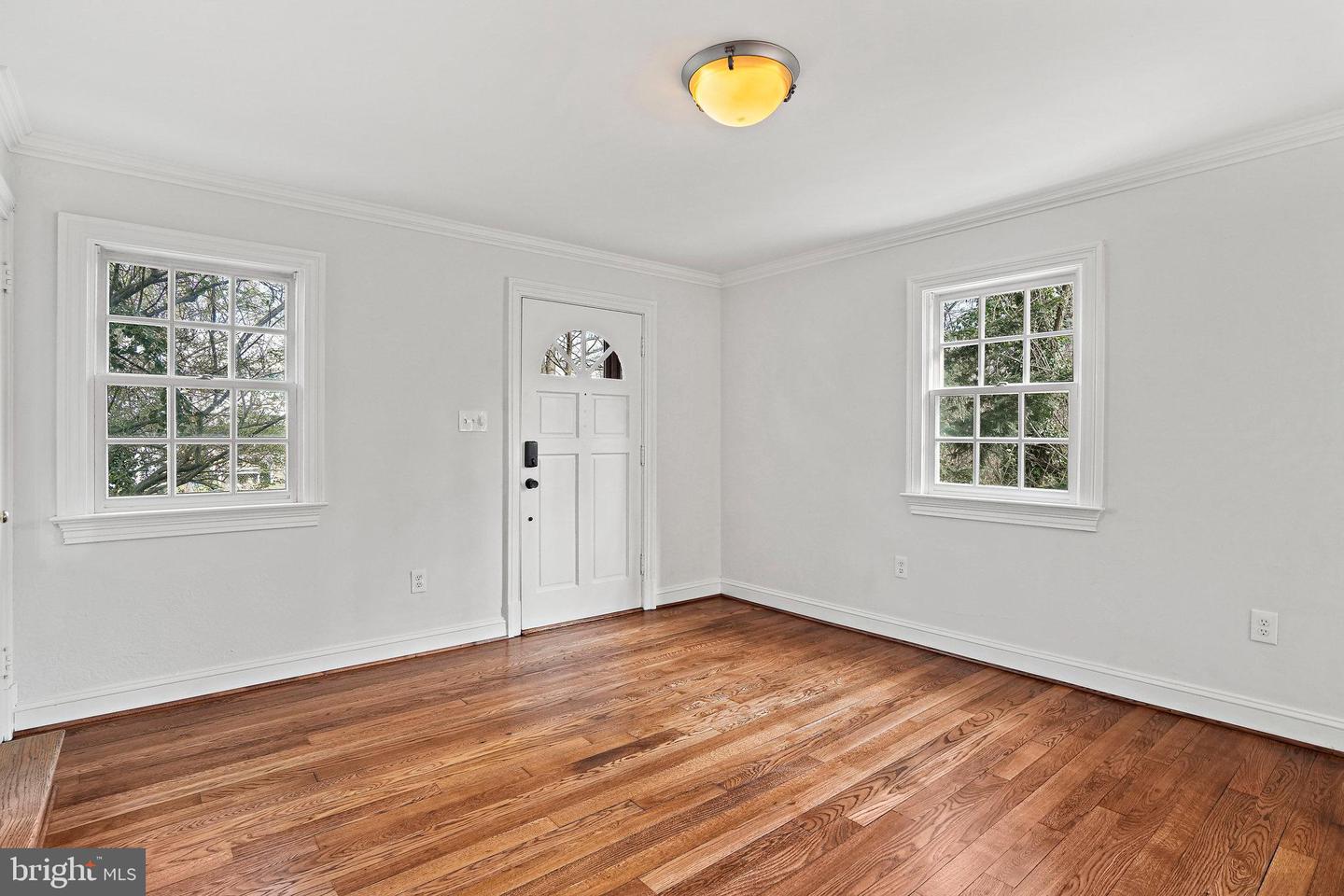 2021 ARLINGTON TER, ALEXANDRIA, Virginia 22303, 2 Bedrooms Bedrooms, ,1 BathroomBathrooms,Residential,For sale,2021 ARLINGTON TER,VAFX2208356 MLS # VAFX2208356