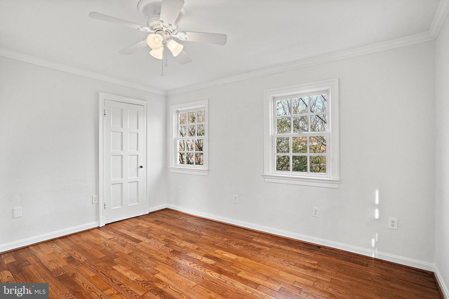 2021 ARLINGTON TER, ALEXANDRIA, Virginia 22303, 2 Bedrooms Bedrooms, ,1 BathroomBathrooms,Residential,For sale,2021 ARLINGTON TER,VAFX2208356 MLS # VAFX2208356