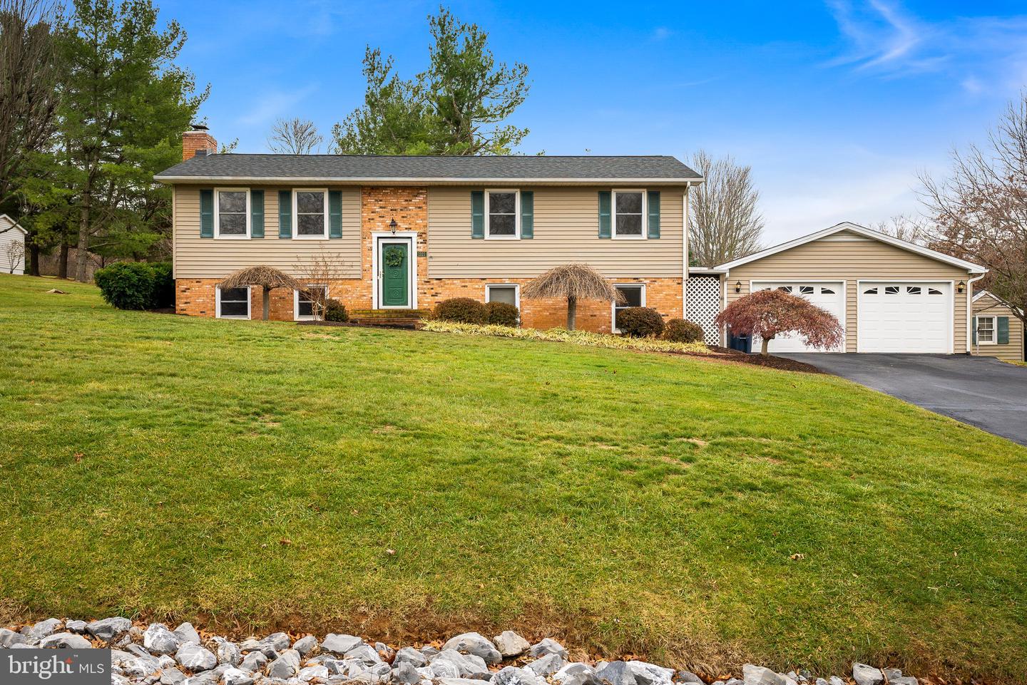 1321 SMITHLAND RD, HARRISONBURG, Virginia 22802, 4 Bedrooms Bedrooms, ,3 BathroomsBathrooms,Residential,For sale,1321 SMITHLAND RD,VAHC2000362 MLS # VAHC2000362