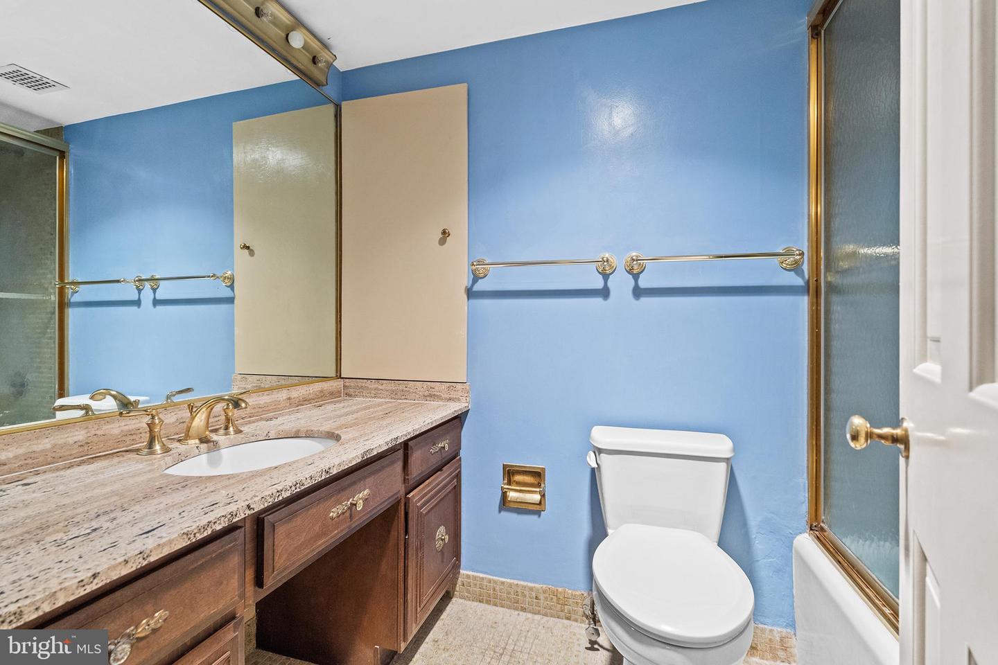 700 NEW HAMPSHIRE AVE NW #117, WASHINGTON, District Of Columbia 20037, 2 Bedrooms Bedrooms, ,2 BathroomsBathrooms,Residential,For sale,700 NEW HAMPSHIRE AVE NW #117,DCDC2140342 MLS # DCDC2140342