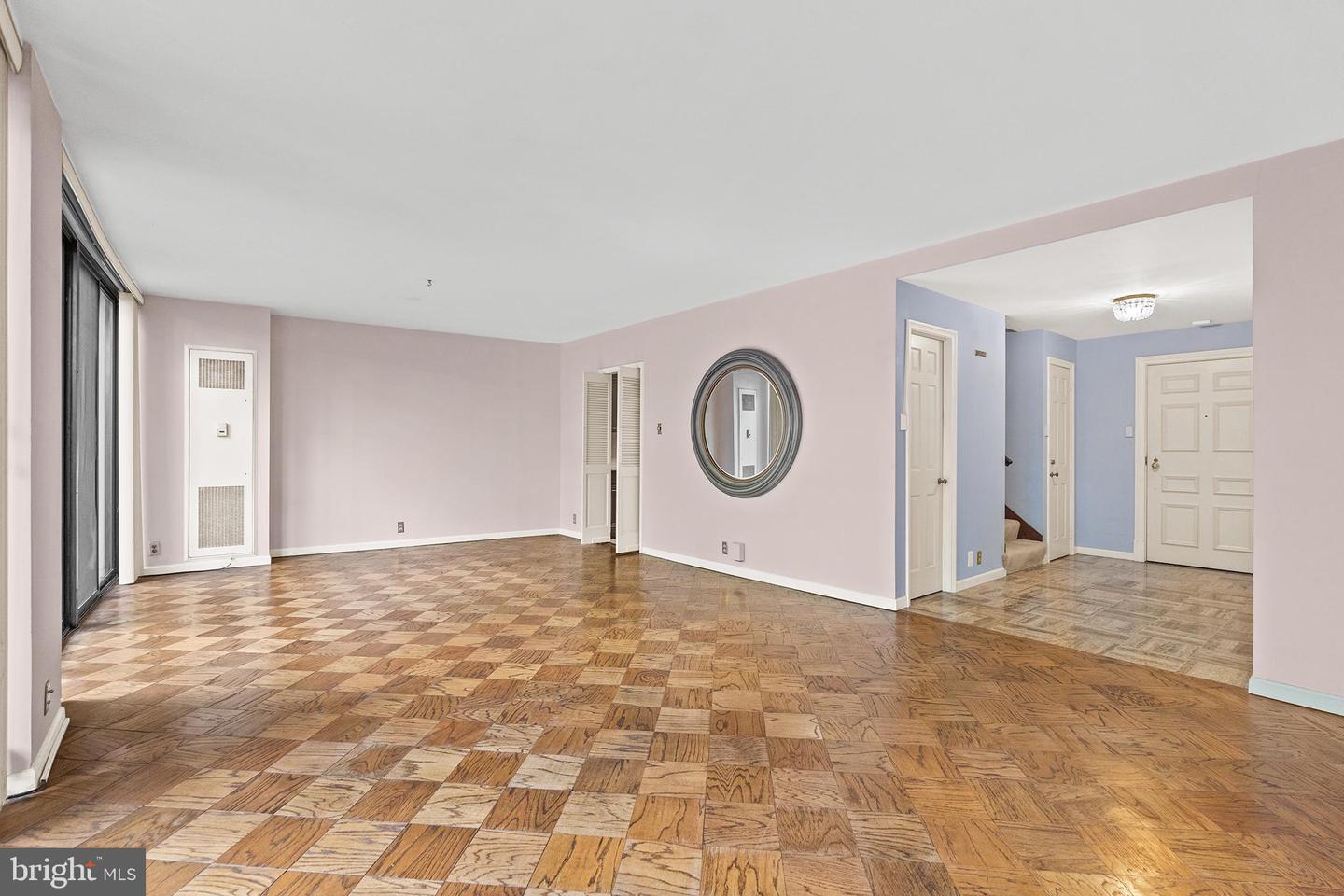 700 NEW HAMPSHIRE AVE NW #117, WASHINGTON, District Of Columbia 20037, 2 Bedrooms Bedrooms, ,2 BathroomsBathrooms,Residential,For sale,700 NEW HAMPSHIRE AVE NW #117,DCDC2140342 MLS # DCDC2140342