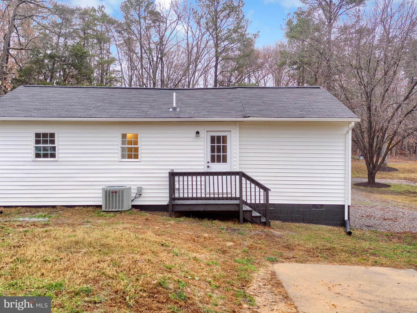 15951 SAINT PETERS CHURCH RD, MONTPELIER, Virginia 23192, 2 Bedrooms Bedrooms, 6 Rooms Rooms,2 BathroomsBathrooms,Residential,For sale,15951 SAINT PETERS CHURCH RD,VAHA2000872 MLS # VAHA2000872