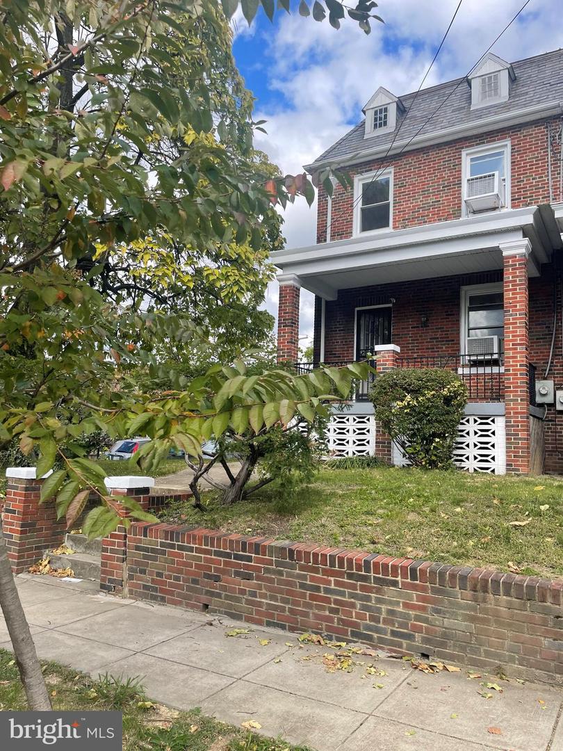 5601 1ST ST NW, WASHINGTON, District Of Columbia 20011, 3 Bedrooms Bedrooms, ,1 BathroomBathrooms,Residential,For sale,5601 1ST ST NW,DCDC2171780 MLS # DCDC2171780