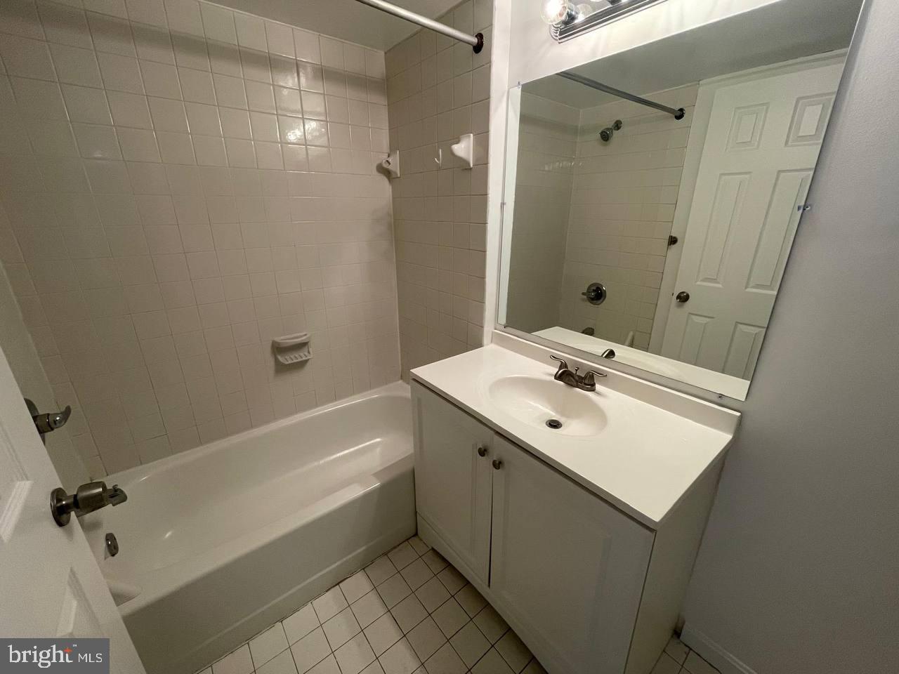 1303 P ST NW #2, WASHINGTON, District Of Columbia 20005, 2 Bedrooms Bedrooms, ,1 BathroomBathrooms,Residential,For sale,1303 P ST NW #2,DCDC2172242 MLS # DCDC2172242