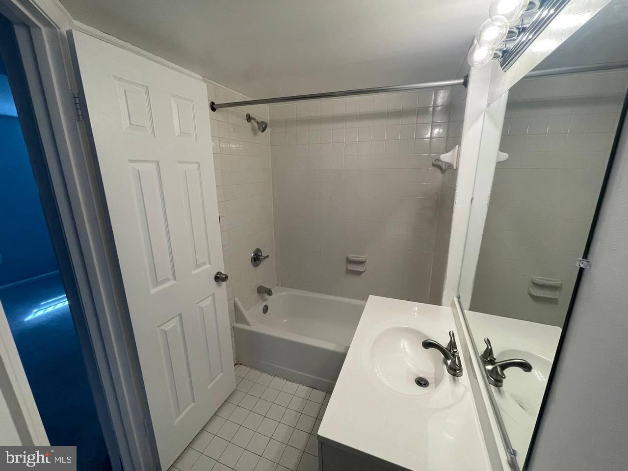 1303 P ST NW #2, WASHINGTON, District Of Columbia 20005, 2 Bedrooms Bedrooms, ,1 BathroomBathrooms,Residential,For sale,1303 P ST NW #2,DCDC2172242 MLS # DCDC2172242