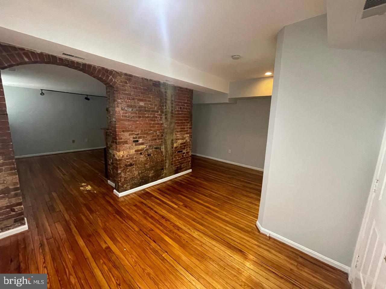 1303 P ST NW #2, WASHINGTON, District Of Columbia 20005, 2 Bedrooms Bedrooms, ,1 BathroomBathrooms,Residential,For sale,1303 P ST NW #2,DCDC2172242 MLS # DCDC2172242