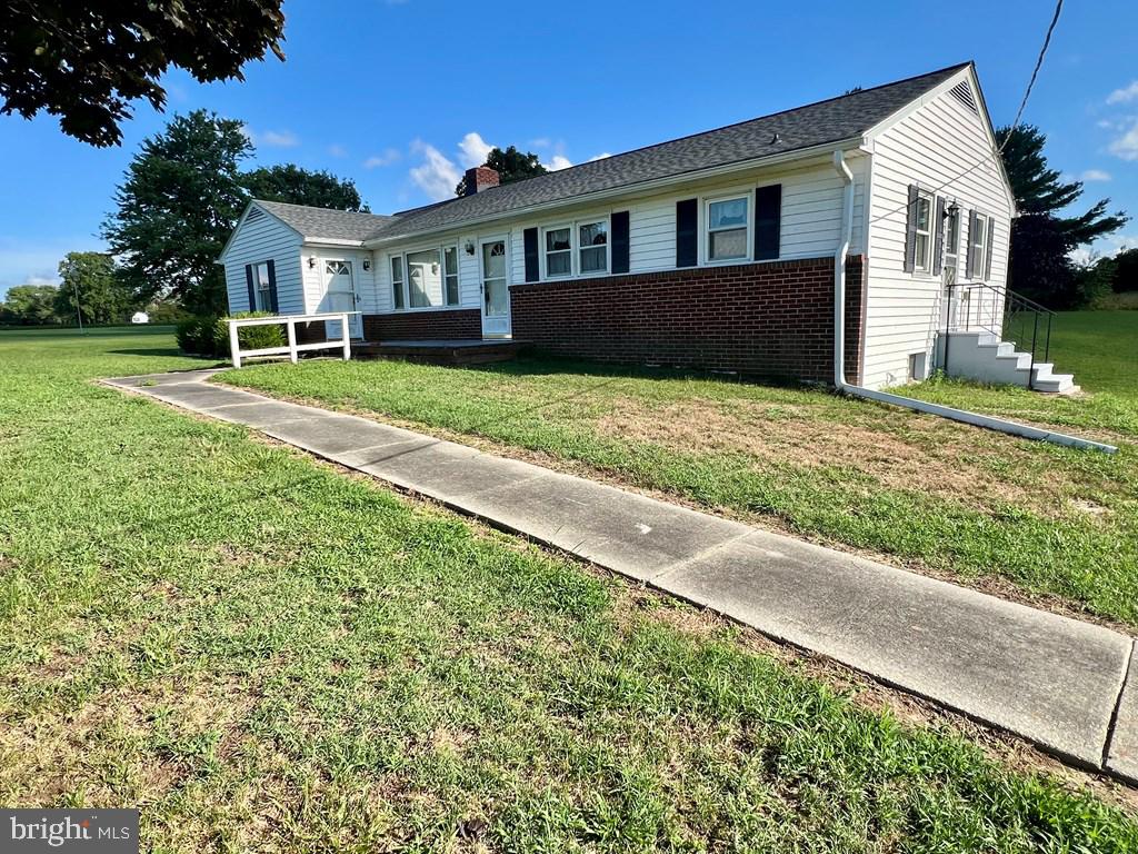 1502 TOTUSKEY CHURCH RD, WARSAW, Virginia 22572, 3 Bedrooms Bedrooms, ,1 BathroomBathrooms,Residential,For sale,1502 TOTUSKEY CHURCH RD,VARV2000368 MLS # VARV2000368